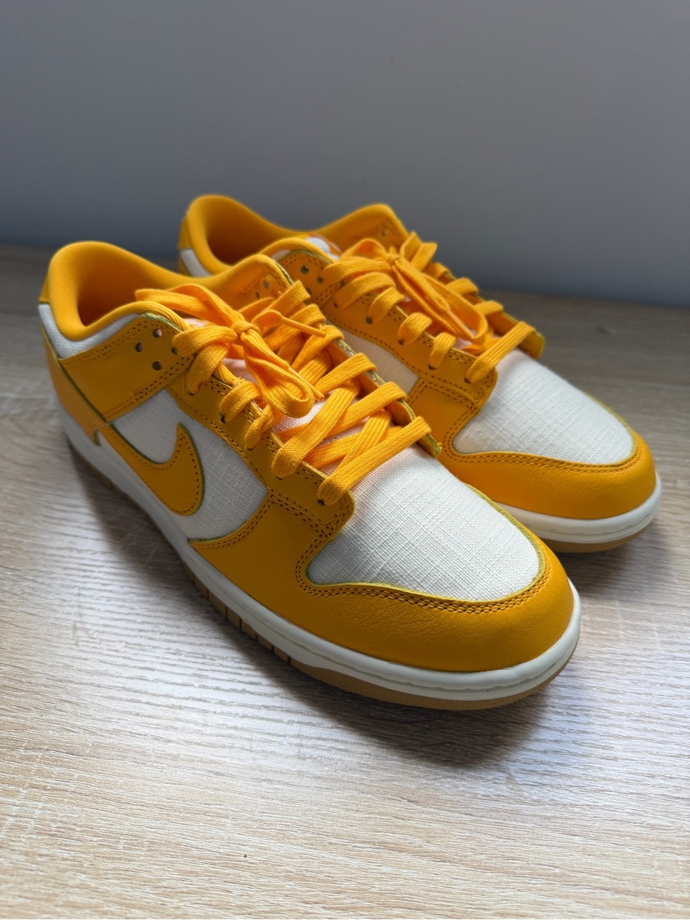 Nike Dunk Low ‘University Gold’